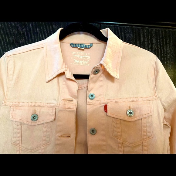 Levi’s Denim Jacket - Picture 4 of 5